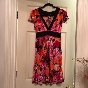 Flattering short sleeve flower dress